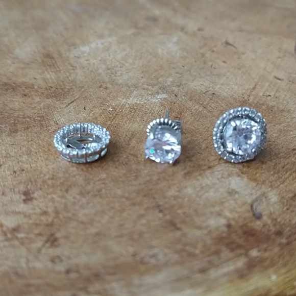 White Rhodium Cluster Earrings set - Picture 4 of 8